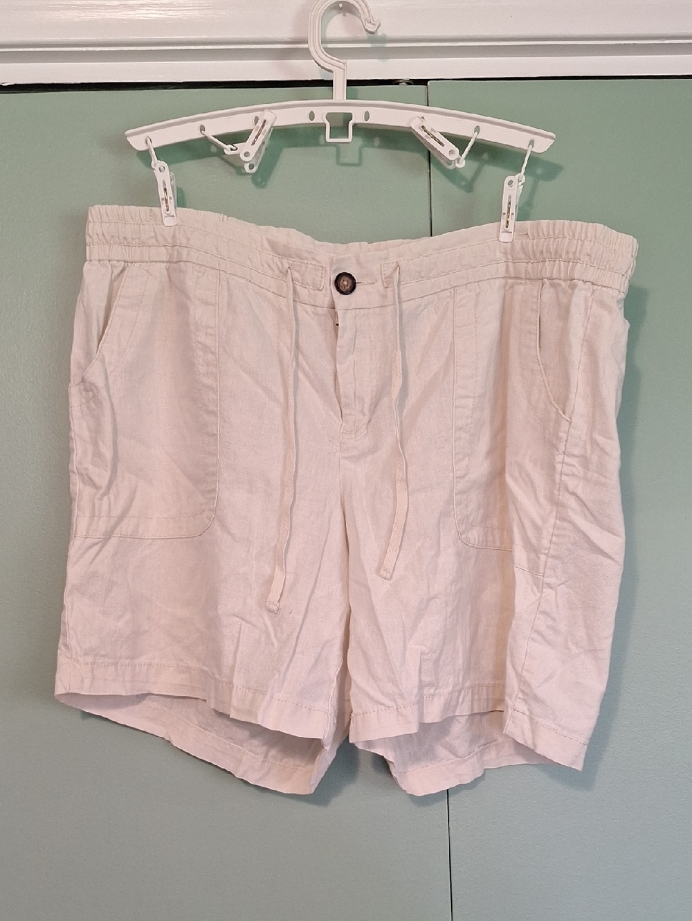 Lane Bryant Linen Blend Off White Short Size 22